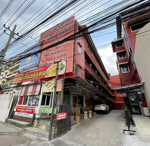 Apartment Ratanawong Place 557